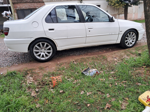 Peugeot 306 1.8 Boreal Aa
