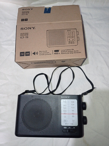 Radio Portátil Sony Lcf-19 Analógica Am-fm A Pilas Grandes 