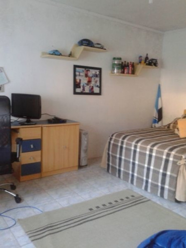 Casa Em Guarujá Com 4 Dormitórios - Mi14299