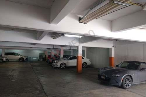 Imagen 16 de 25 de Edificio En Renta Con Gym , Cancha De Futbol , Sauna Y Mas