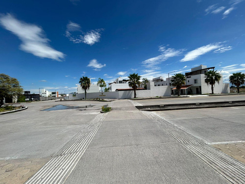 Terreno Plano En Venta. Fracc. Aiyana, Xochitepec, Morelos