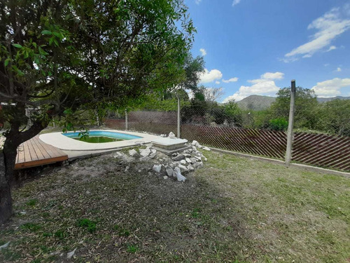 Vivienda 4 Huespedes, Casa Grande Con Piscina