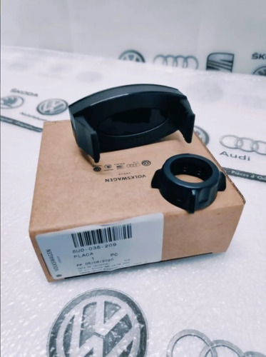 Imagem 2 de 5 de Suporte Celular Up Polo Virtus Voyage Saveiro T-cross Gol Vw