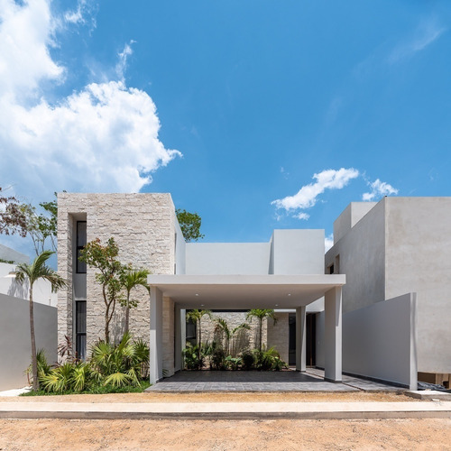 Imagen 1 de 21 de Casa Nueva De 3 Recámaras En Venta En Playa Del Carmen