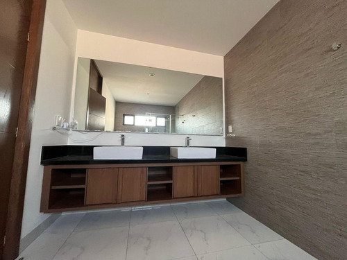 Casa En Venta En Misión San Jerónimo, Fray Junípero Serra, Querétaro