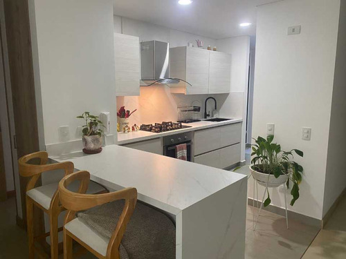 Vendo Hermoso Apartamento En Laureles, Medellín