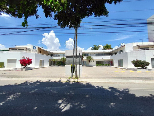 Local Comercial En Venta En Plaza Comercial En Carretera A Tlacote
