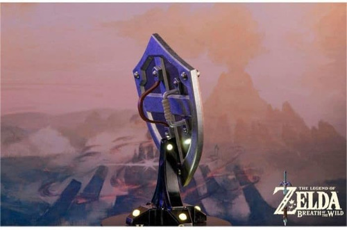 Las 4 Primeras Figuras: The Legend Of Zelda: Hylian Shield (