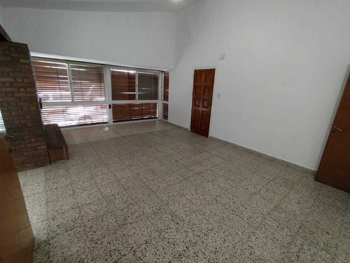 Imagen 5 de 30 de Casa En Alquiler Anual En Pleno Centro De Carlos Paz