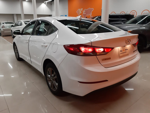 Imagen 2 de 8 de Hyundai Elantra Gls 2.0l L4 150hp At 2017
