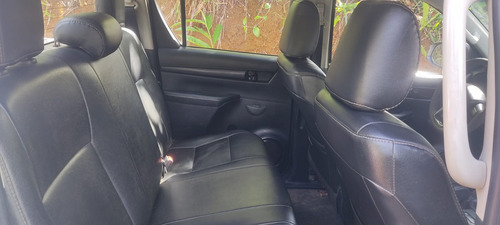 Toyota Hilux 2.8 Tdi Std Cab. Dupla 4x4 4p