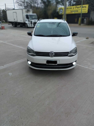 Imagen 9 de 12 de Volkswagen Suran 2012 1.6 Trendline 11b