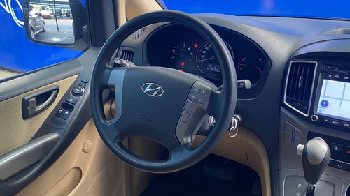 Hyundai H1 2.5 Premium 9 Asientos 2017 - Tute Cars Gustavo.