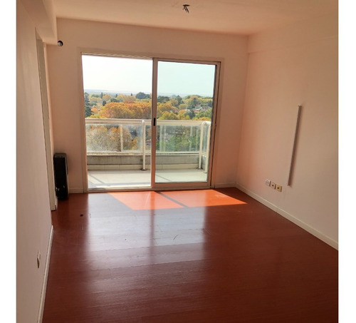 Imagen 5 de 16 de Depto. De 2 Ambientes En 12° Piso Con Espectacular Vista Al Río Con Cochera Cubierta!!!