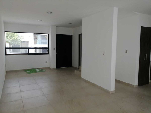 Tu Nuevo Hogar En Pedregal De Schoenstatt: Simplemente Hermosa Casa!