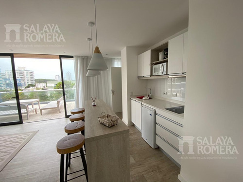 Imagen 17 de 22 de Alquiler Temporario - Bravissima 6 - Penthouse En Playa Brava, Primera Linea