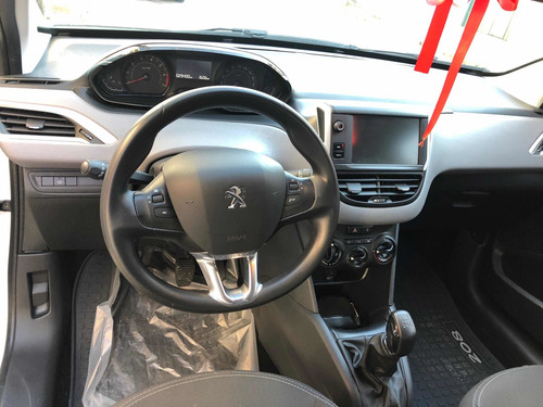 Peugeot 208 208 Allure 1.5