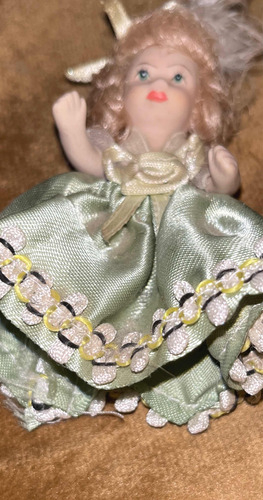 Muñeca De Porcelana, Antigua, Vestimenta Con Detalles Únicos (Usado)