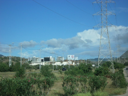 Imagen 6 de 12 de Re/max 2mil Vende Terreno En Zona Privilegiada, Sector San Lorenzo - Isla De Margarita