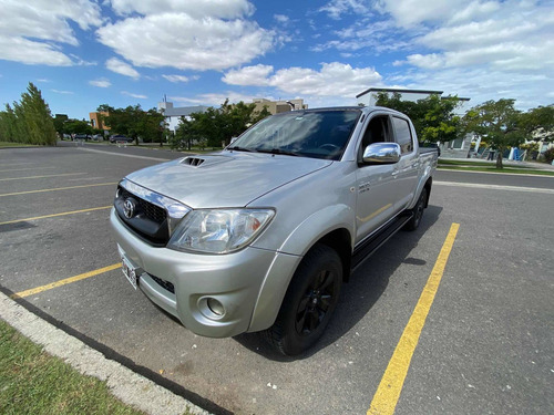 Toyota Hilux 3.0 Cd Srv Cuero I 171cv 4x4 2011