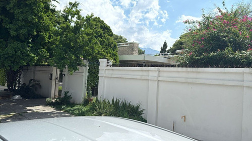 Casa En Venta En Miravalle En Monterrey