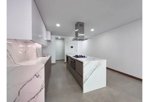 | V E N T A | Apartamento Para Estrenar En Laureles. Súper Ubicación