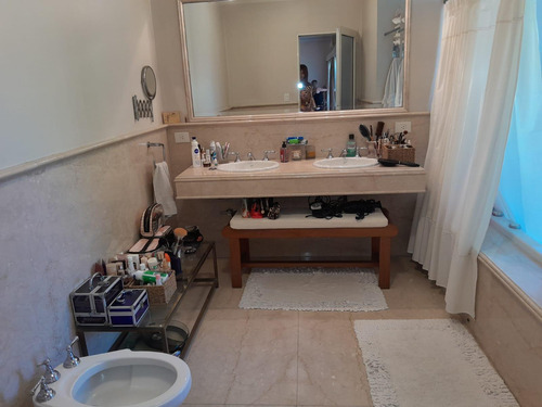 Casa En Venta En Martinez De Libertador Al Rio.