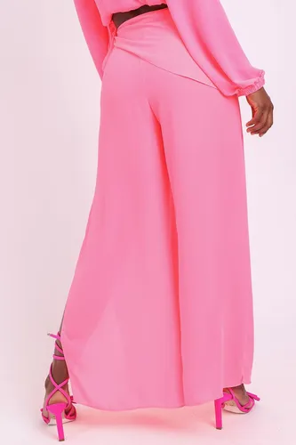 Calça pantalona com saia cheap sobreposta