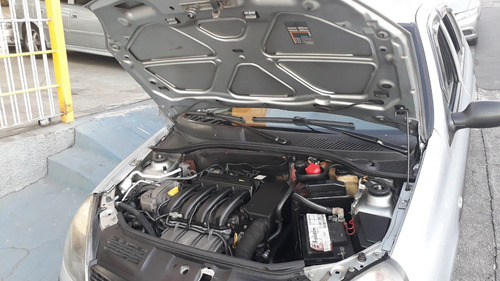 Renault Clio 2005 Sedan Flex 1.6 - Completo - Conservado