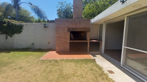 Venta Duplex El Refugio 3 Dorm Pileta