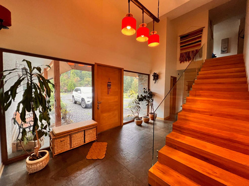 Venta De Casa En Lomas De Coihuin (71453)