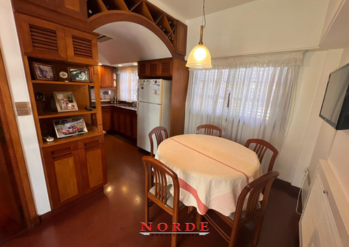 Venta Casa 5 Ambientes Barrio Naon Mataderos