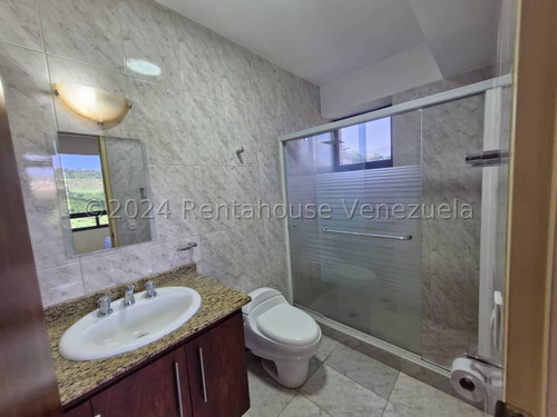 Rm Apartamento En Alquiler En Lomas Del Sol, Distrito Metropolitano