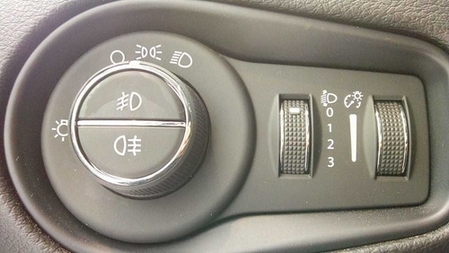 Imagen 14 de 15 de Jeep Renegade 1.8 Sport At Plus