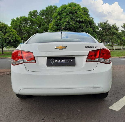 Imagem 5 de 15 de Cruze Lt Sedan Automático 1.8 2016