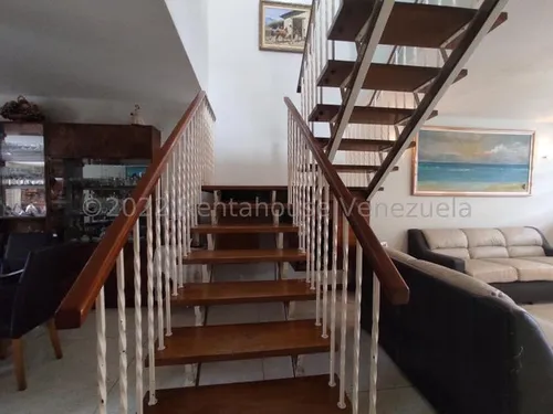 Casa En Venta Los Pomelos