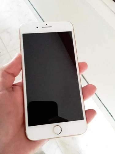 iPhone 8 Plus