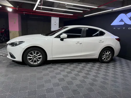 Mazda 3 2.0 Prime