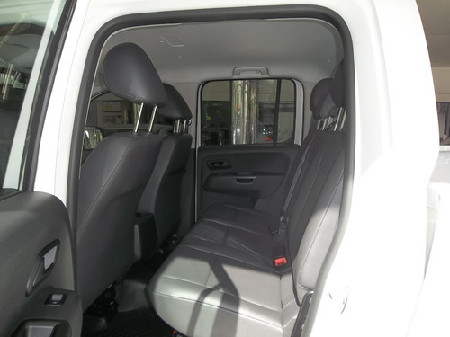 Imagen 4 de 15 de Volkswagen Amarok Trendline 2.0 Dc 4x4 Manual 140 Cv