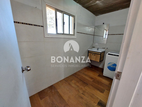 Cabaña En Venta, Piriápolis. Padrón Único. Posibilidad De Financiación
