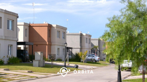 Casa Con Parque - Benavidez - Casas Santa Ana Ii - Eidico
