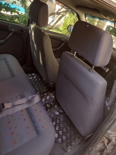 Imagem 7 de 14 de Volkswagen Parati 2003 1.8 Tour 5p