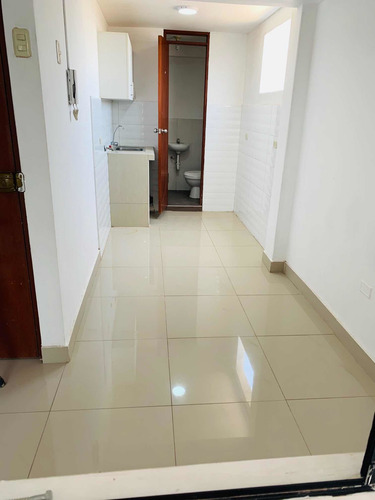 Alquiler De Cuartos En San Juan De Lurigancho (wifi Gratis)
