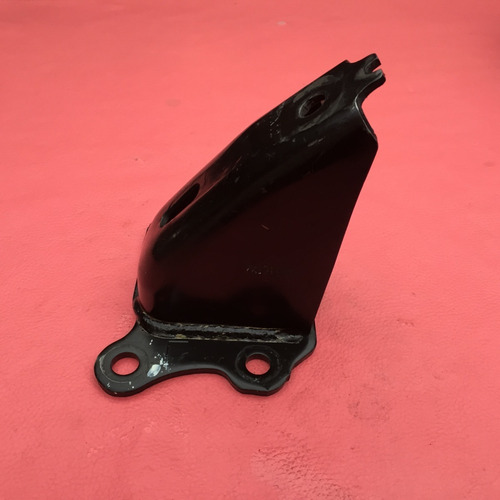 Base Izquierda De Motor Np 300 2014-2020 2.4 Lts Original (Usado)