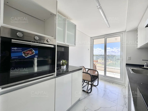 Apartamento En Venta A Estrenar De Tres Dormitorios En Poseidon Laguna, Punta Del Este