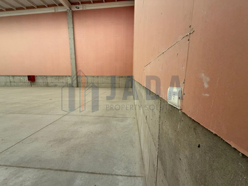 Bodega En Arriendo En Renca Con Anden Descarga 900m2