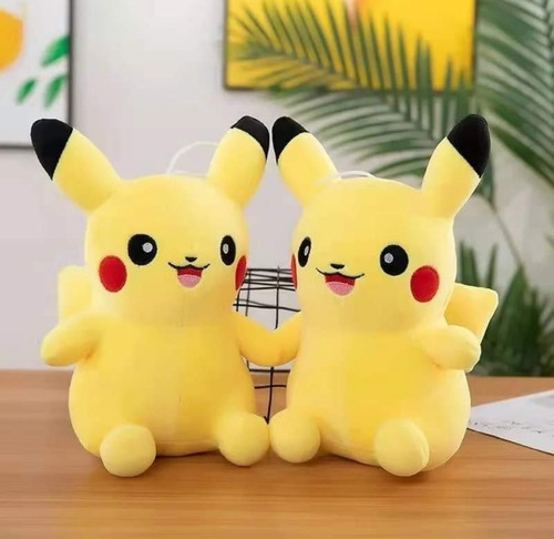 Peluche Pikachu Grande 