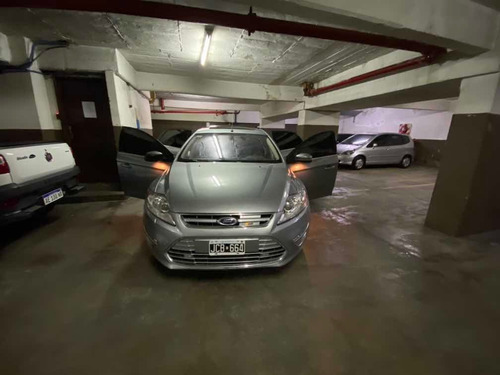 Ford Mondeo 2010 2.0 Ghia Tdci M6