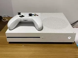 Consola Xbox One S, 500gb, Control 3ra G, Excelente Estado