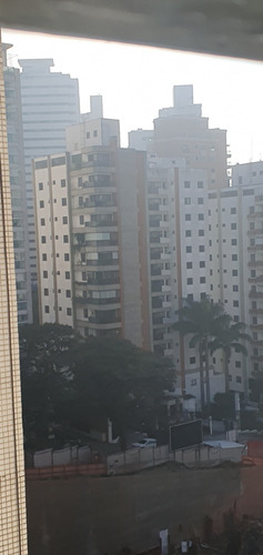 Aluga-se Quarto Grade Com Pia E Banheiro